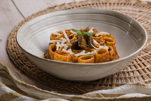 Pasta alla Norma - Pasta met Auburgine Tomatensaus